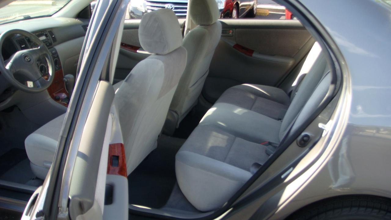 Toyota Corolla LE 2007
