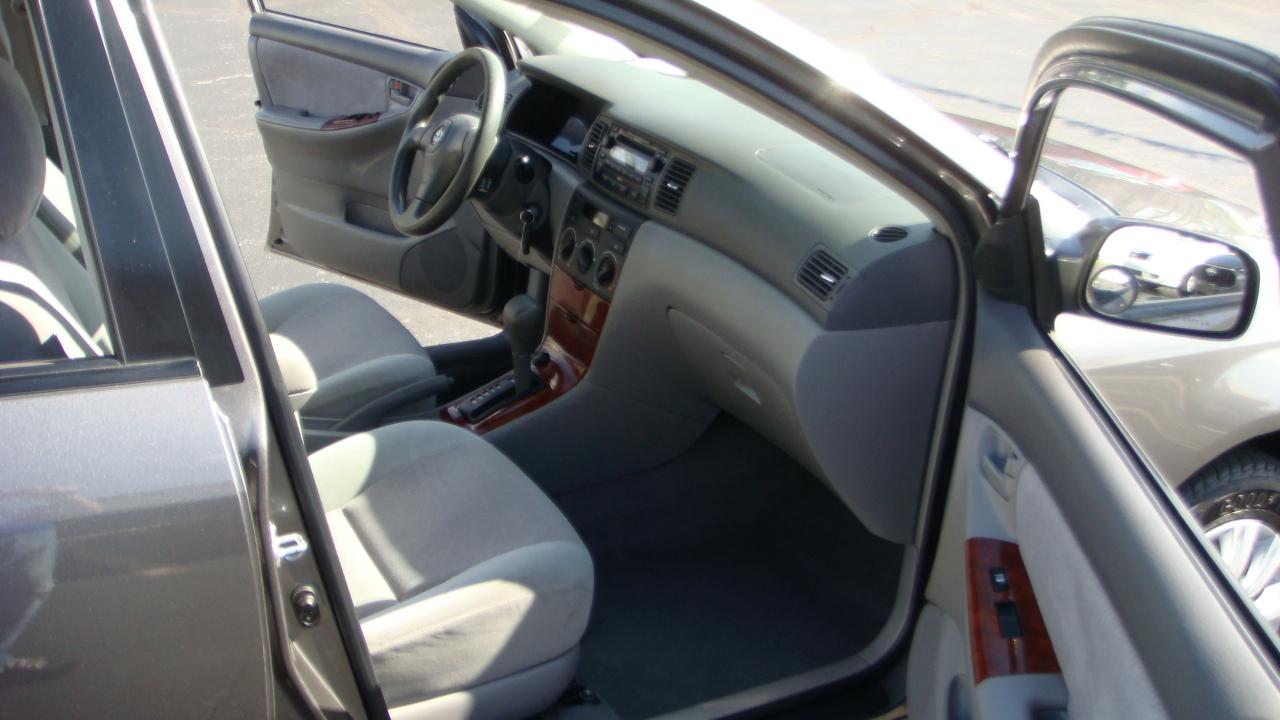 Toyota Corolla LE 2007