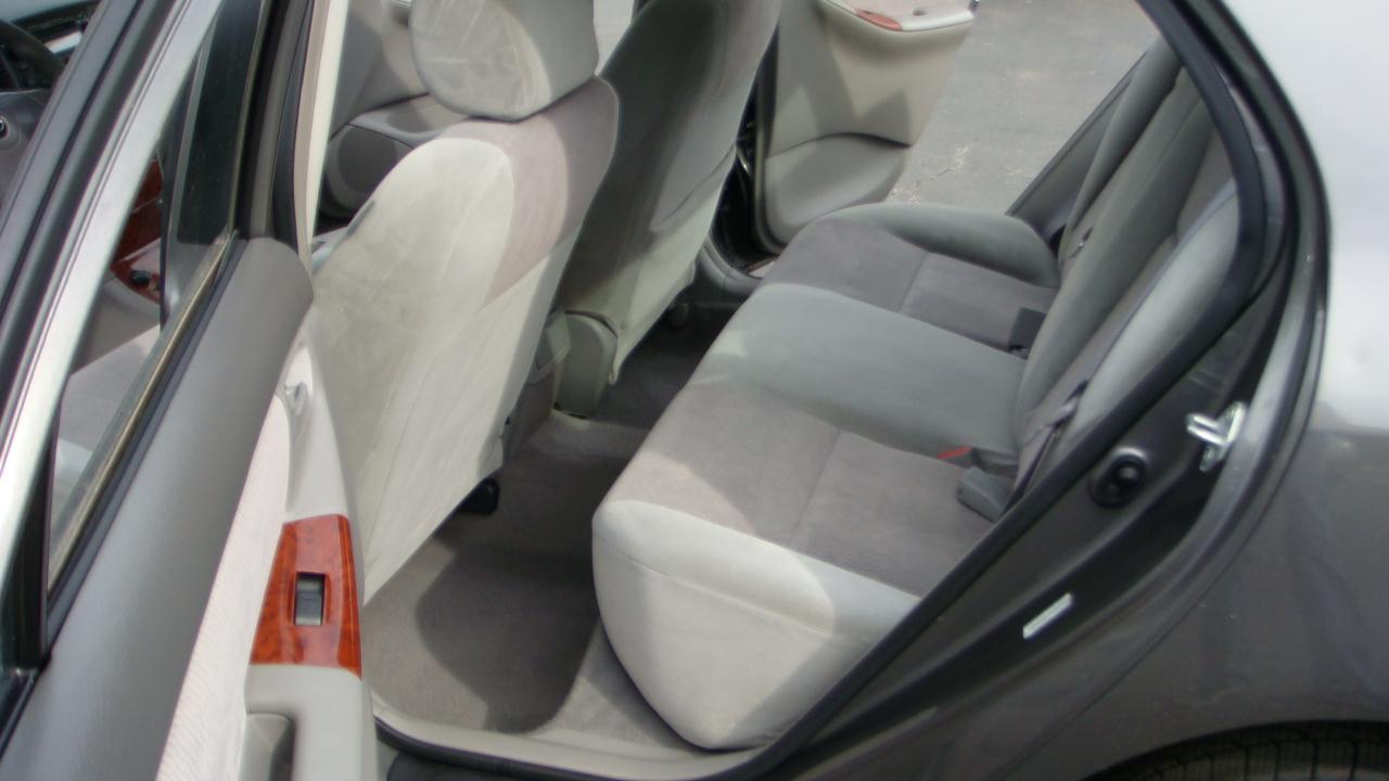 Toyota Corolla LE 2007