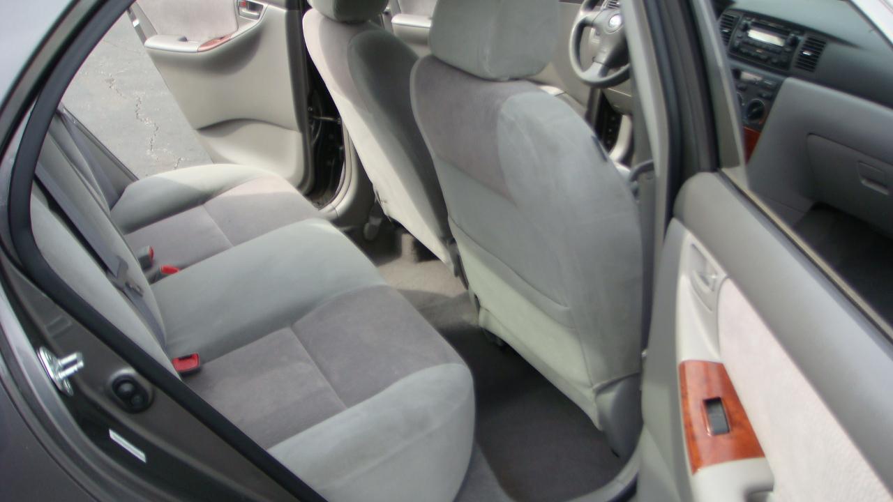 Toyota Corolla LE 2007