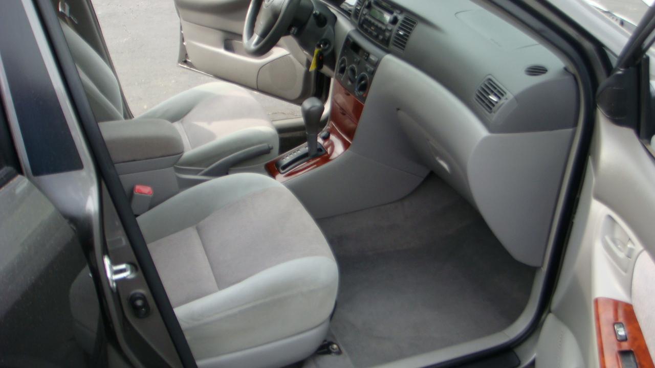 Toyota Corolla LE 2007