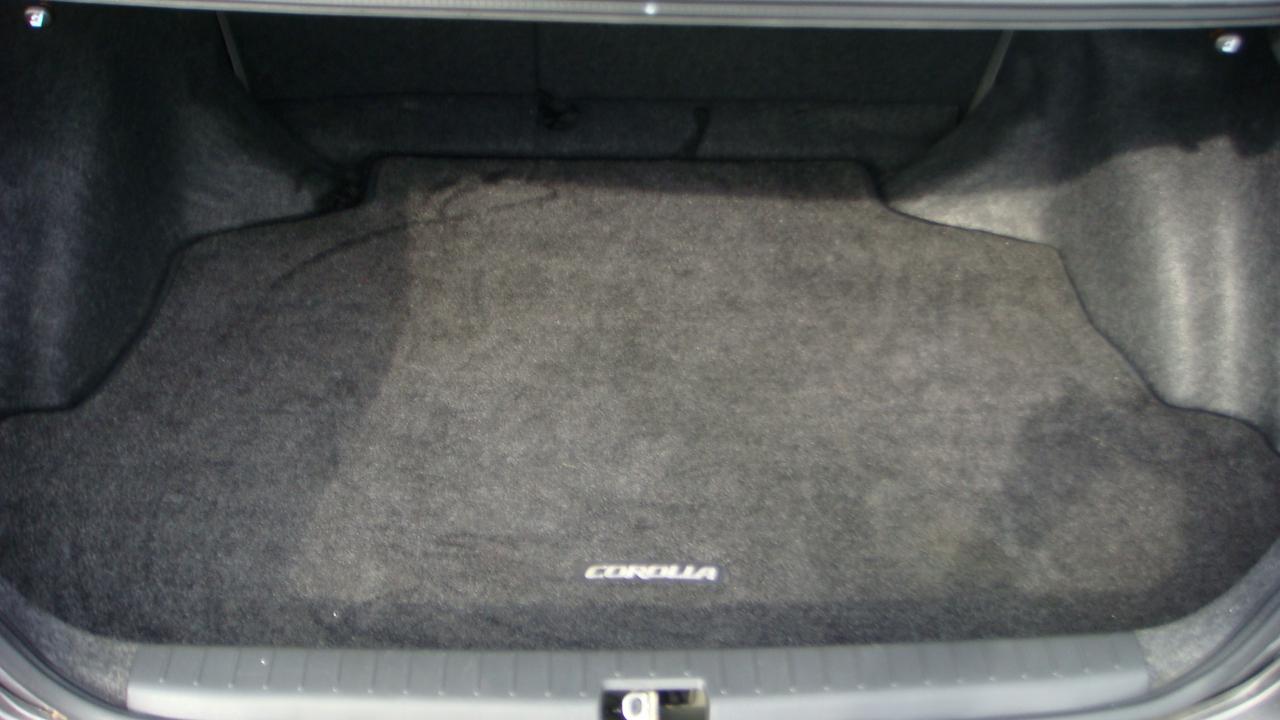 Toyota Corolla LE 2007