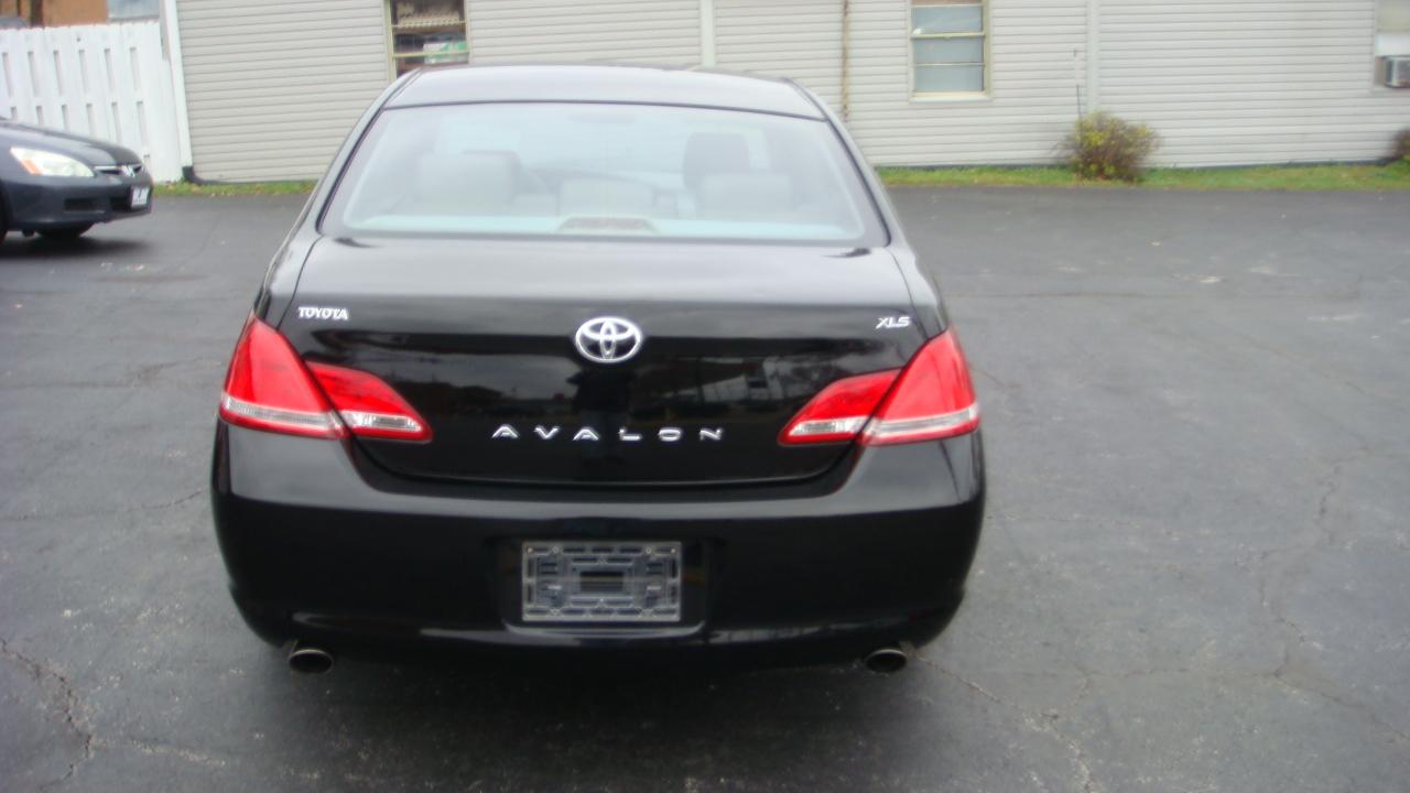 Toyota Avalon XLS 2006