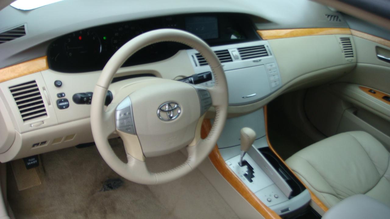 Toyota Avalon XLS 2006