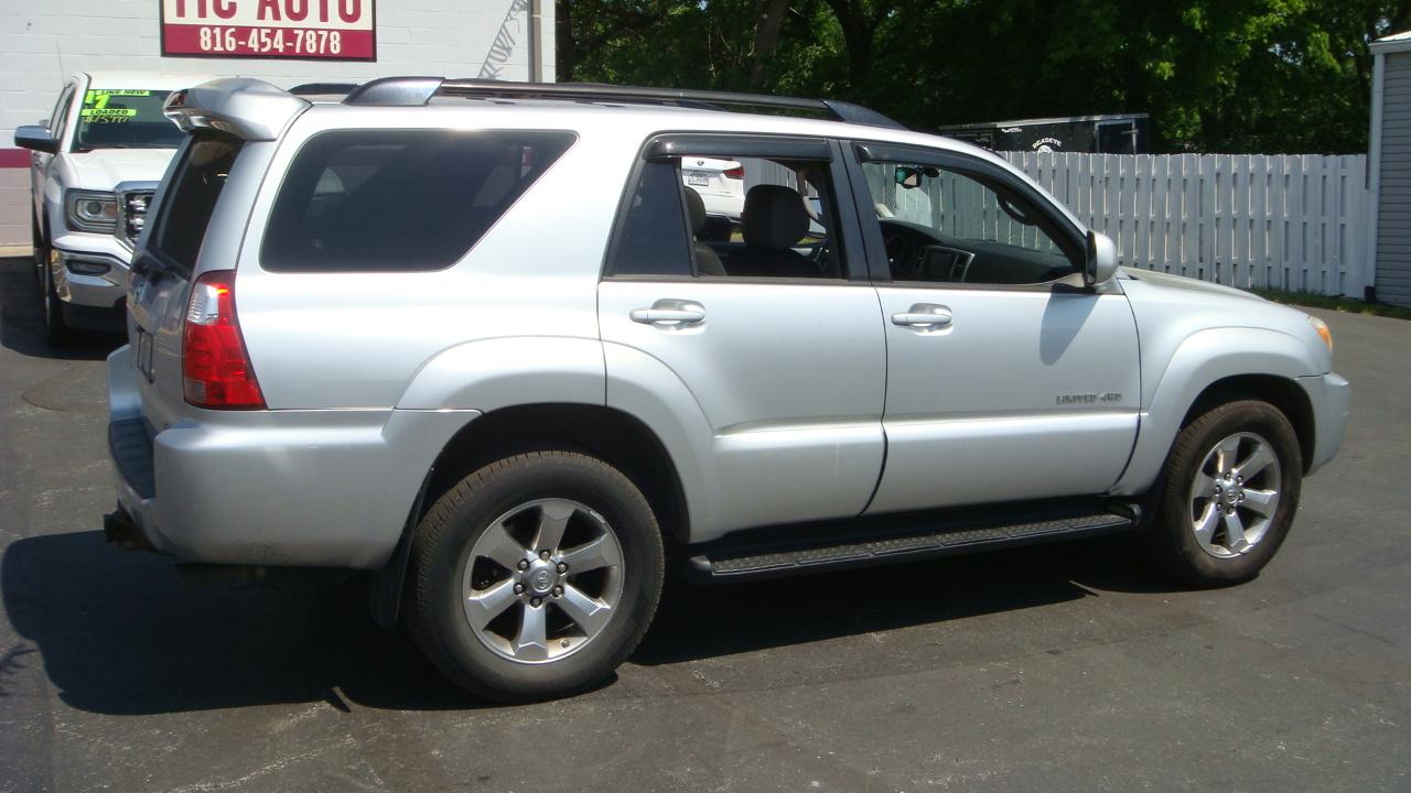 Toyota 4Runner Limited 4WD V8 2006