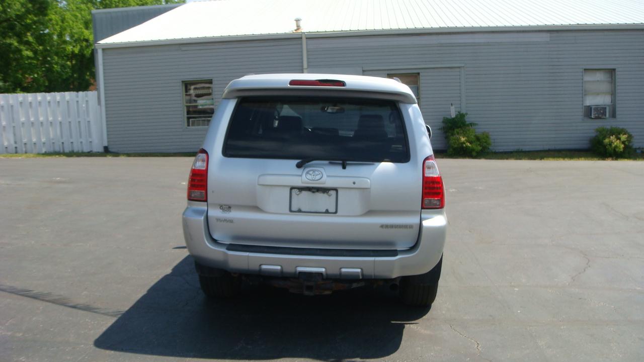 Toyota 4Runner Limited 4WD V8 2006