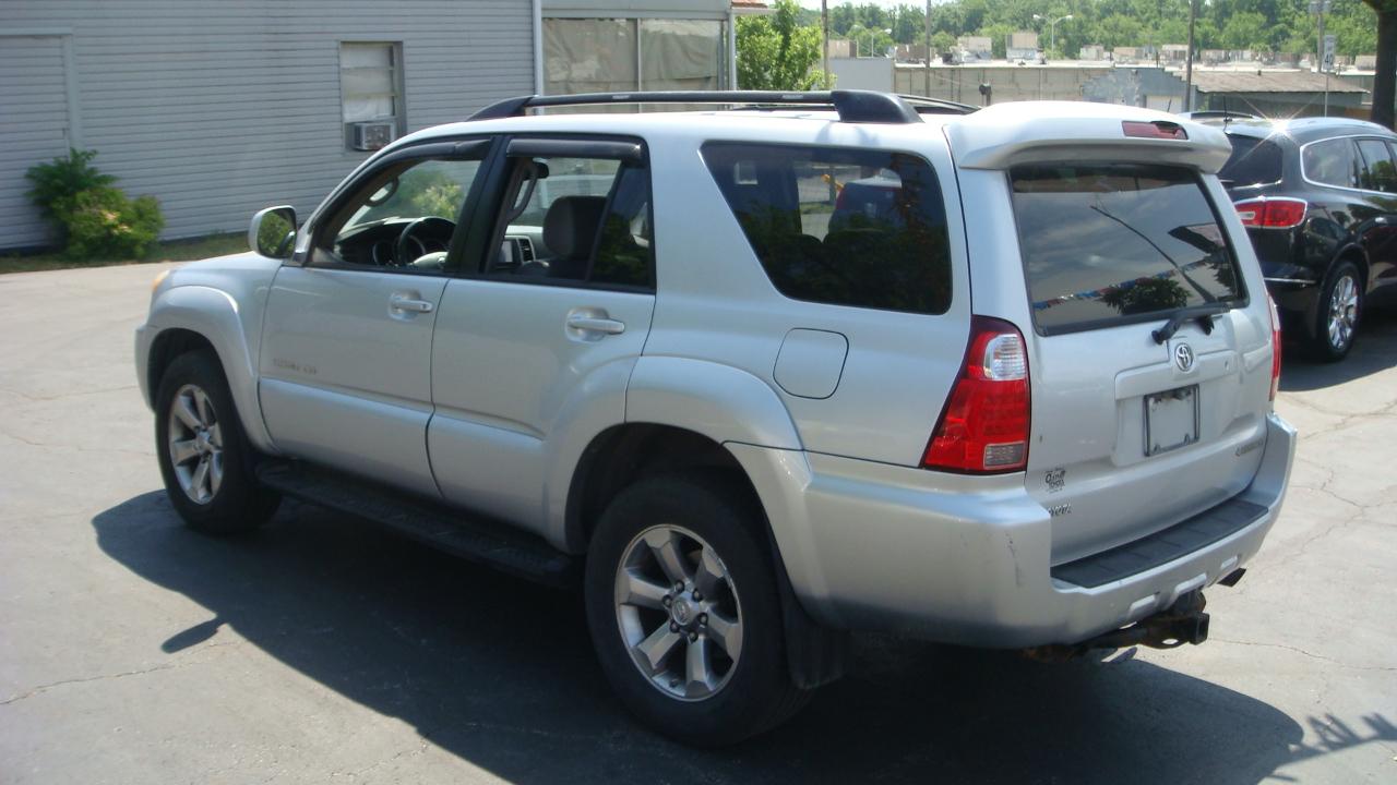 Toyota 4Runner Limited 4WD V8 2006