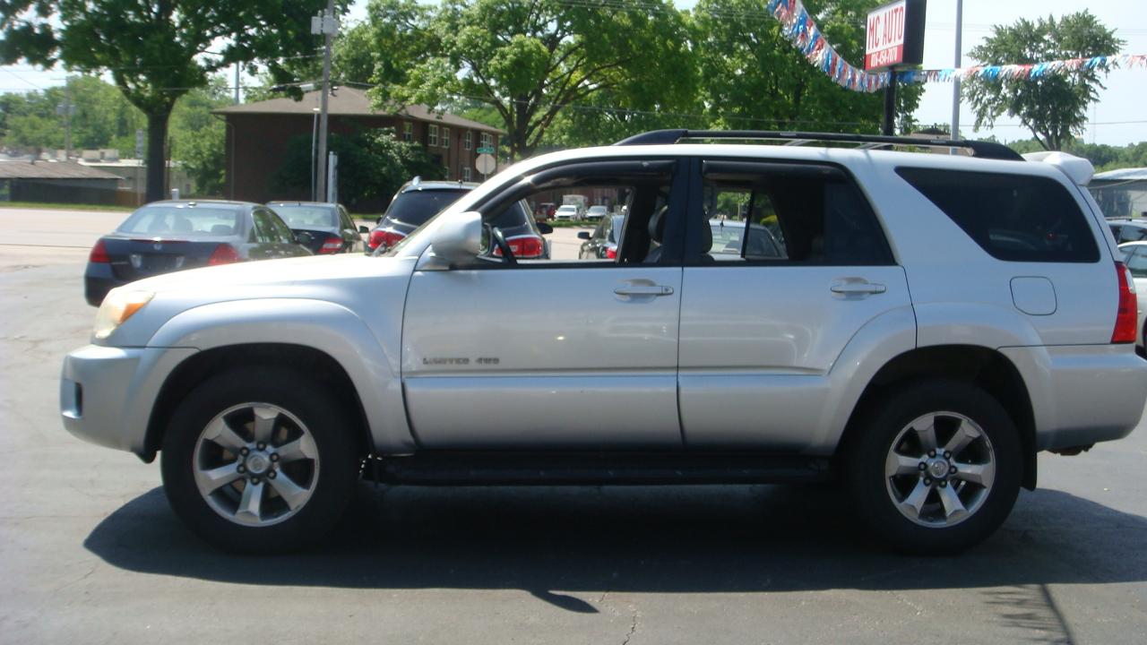 Toyota 4Runner Limited 4WD V8 2006