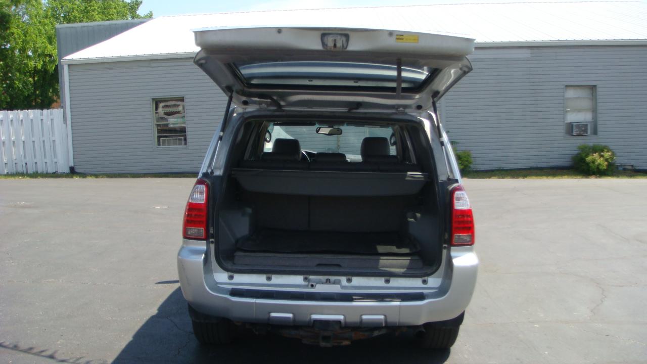 Toyota 4Runner Limited 4WD V8 2006
