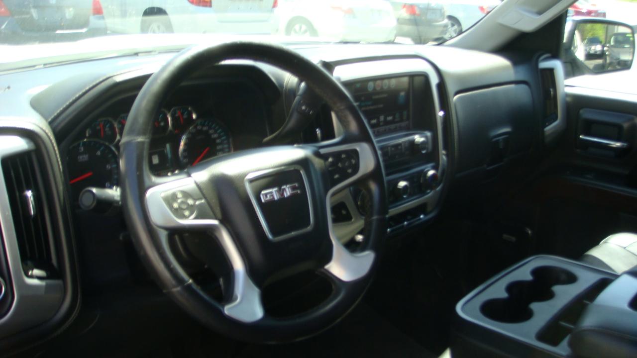 GMC Sierra 1500 SLT Crew Cab Long Box 2WD 2017