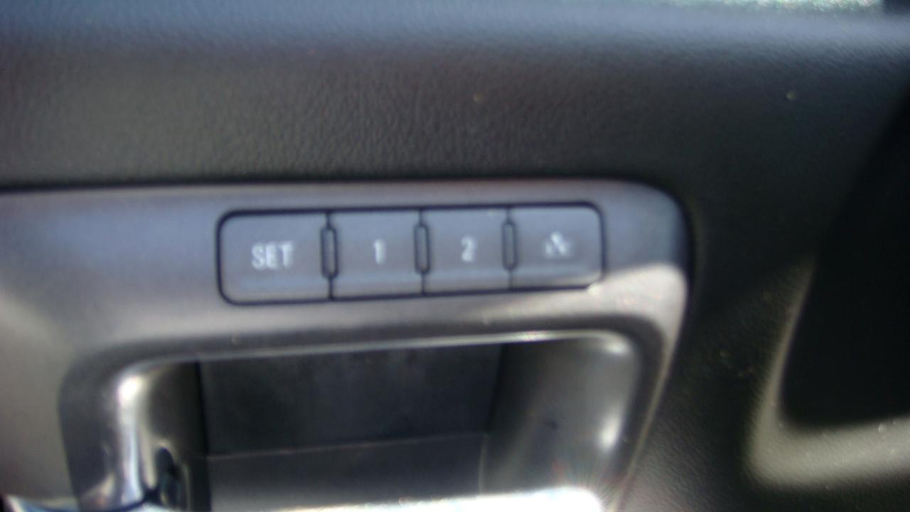 GMC Sierra 1500 SLT Crew Cab Long Box 2WD 2017