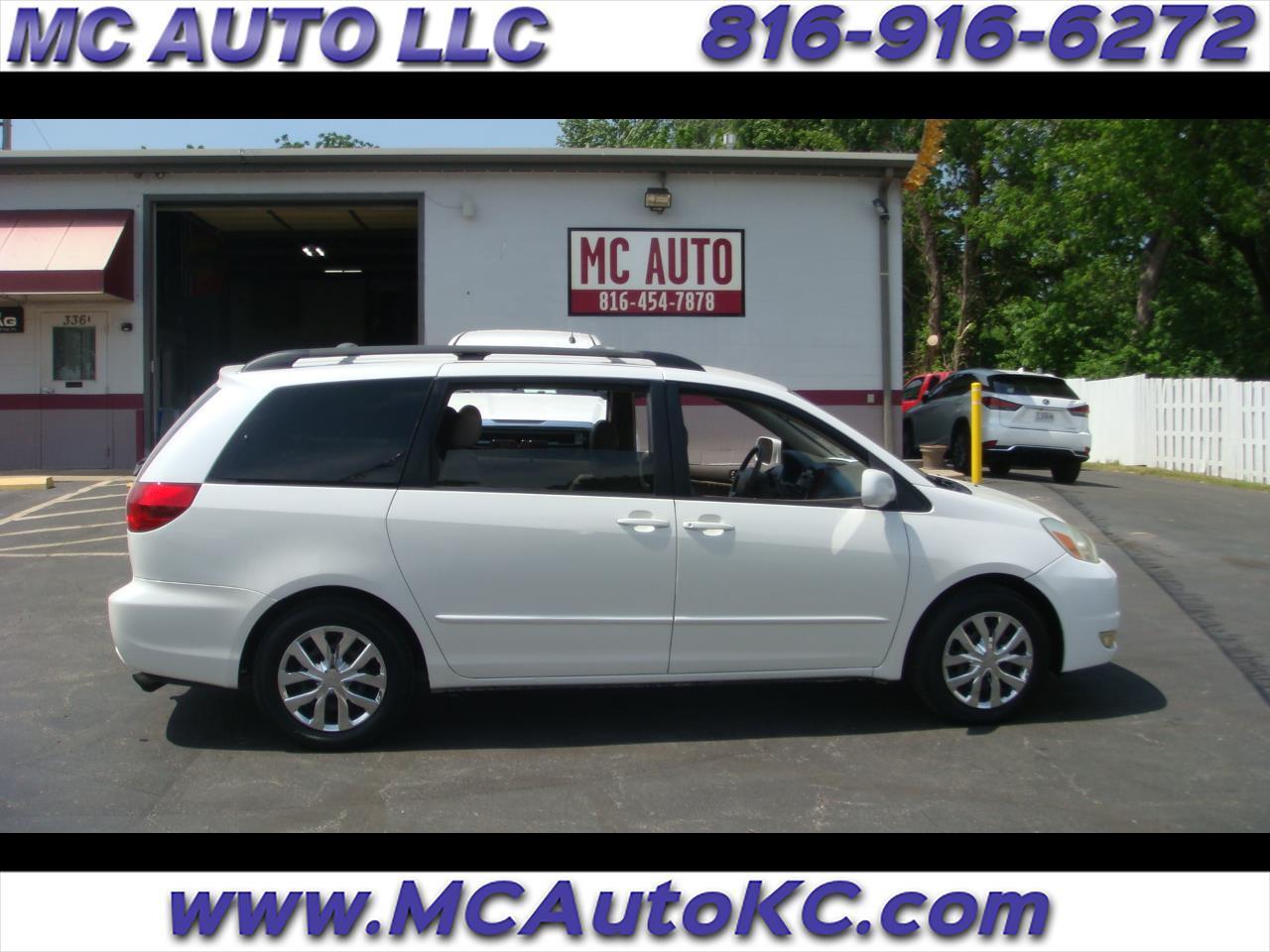 2005 Toyota Sienna XLE
