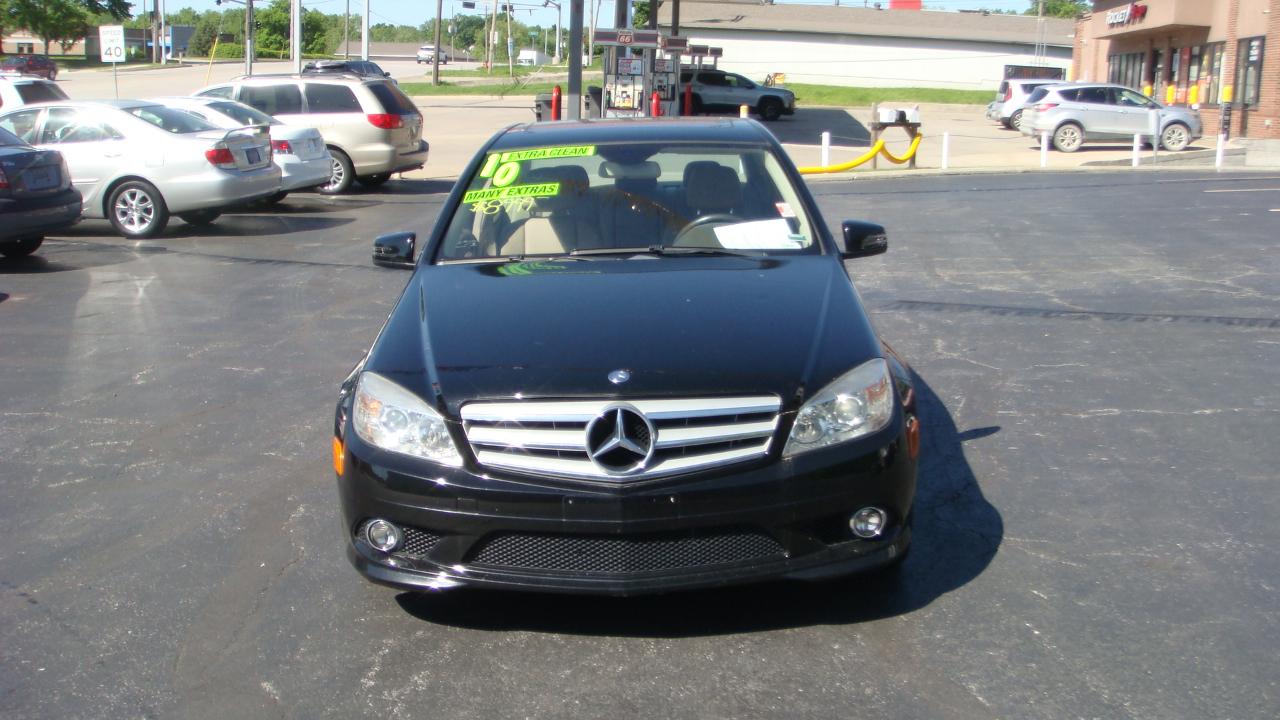 Mercedes-Benz C-Class C300 Luxury Sedan 2010