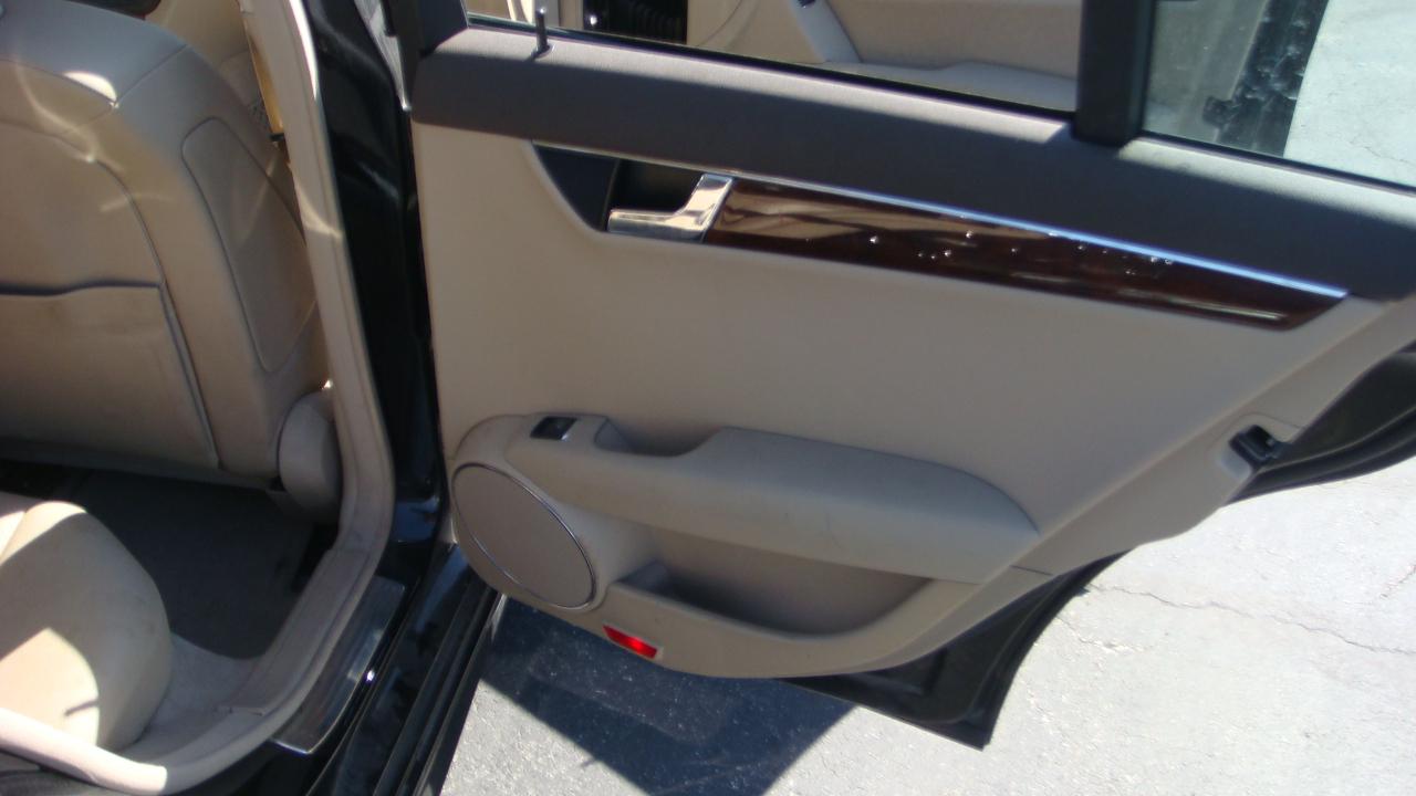 Mercedes-Benz C-Class C300 Luxury Sedan 2010