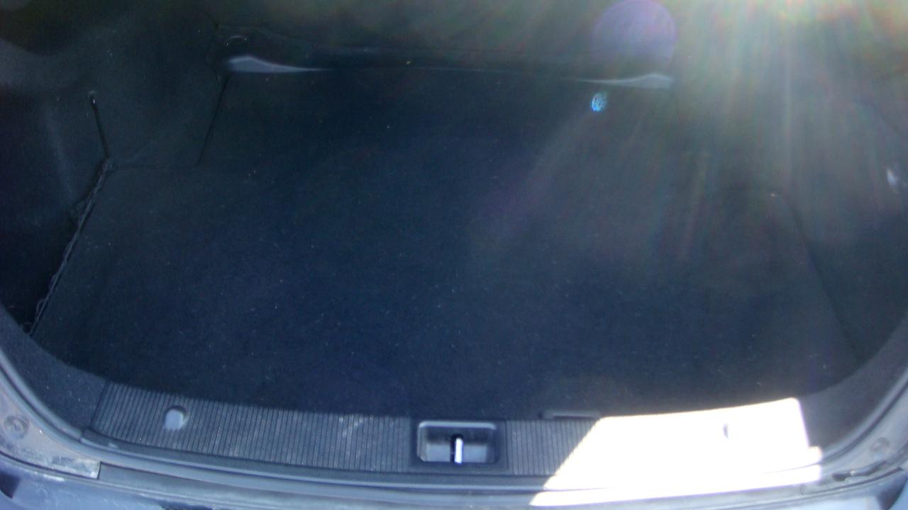 Mercedes-Benz C-Class C300 Luxury Sedan 2010