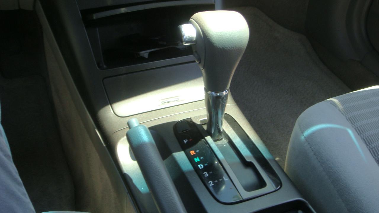 Toyota Camry Standard 2006