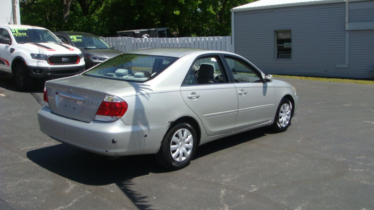 Toyota Camry Standard 2006