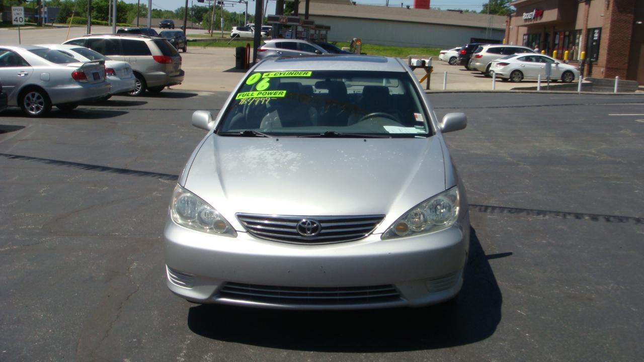 Toyota Camry Standard 2006