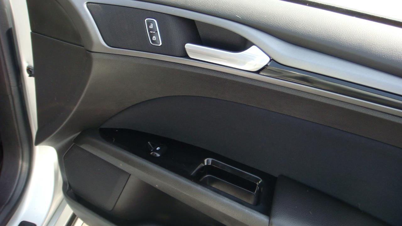 Ford Fusion SE 2013