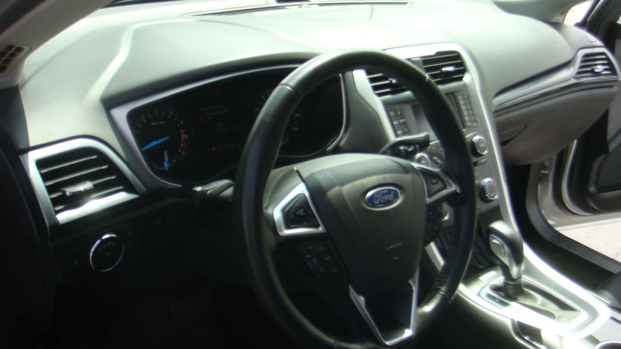 Ford Fusion SE 2013