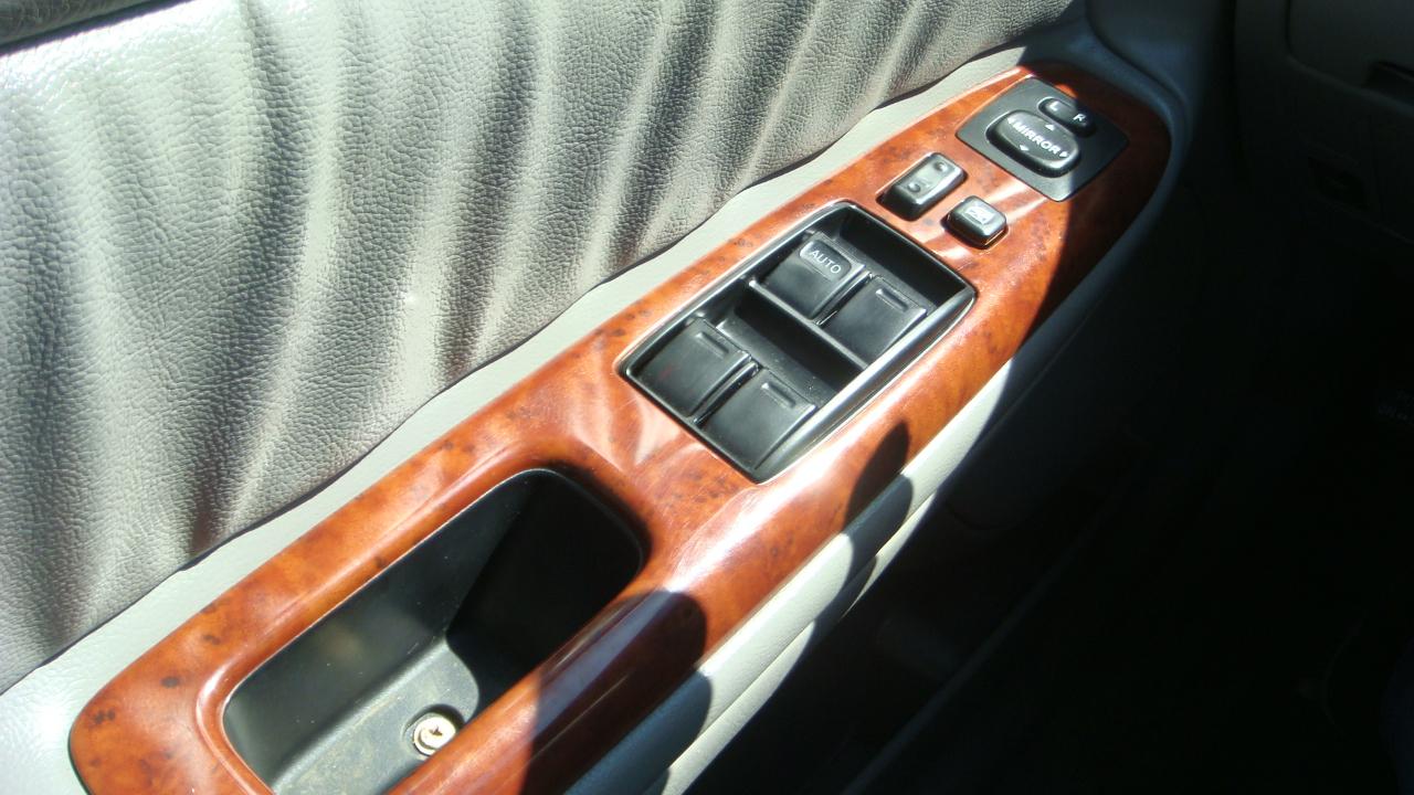 Toyota Camry LE V6 2006