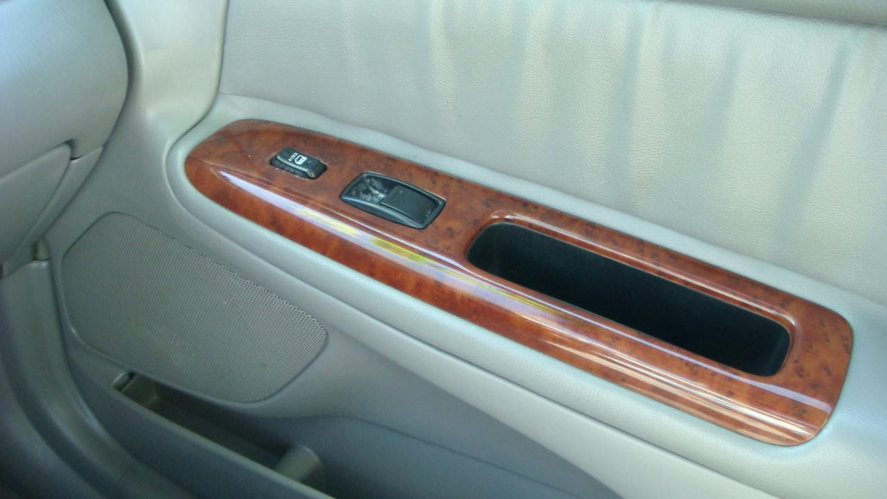 Toyota Camry LE V6 2006