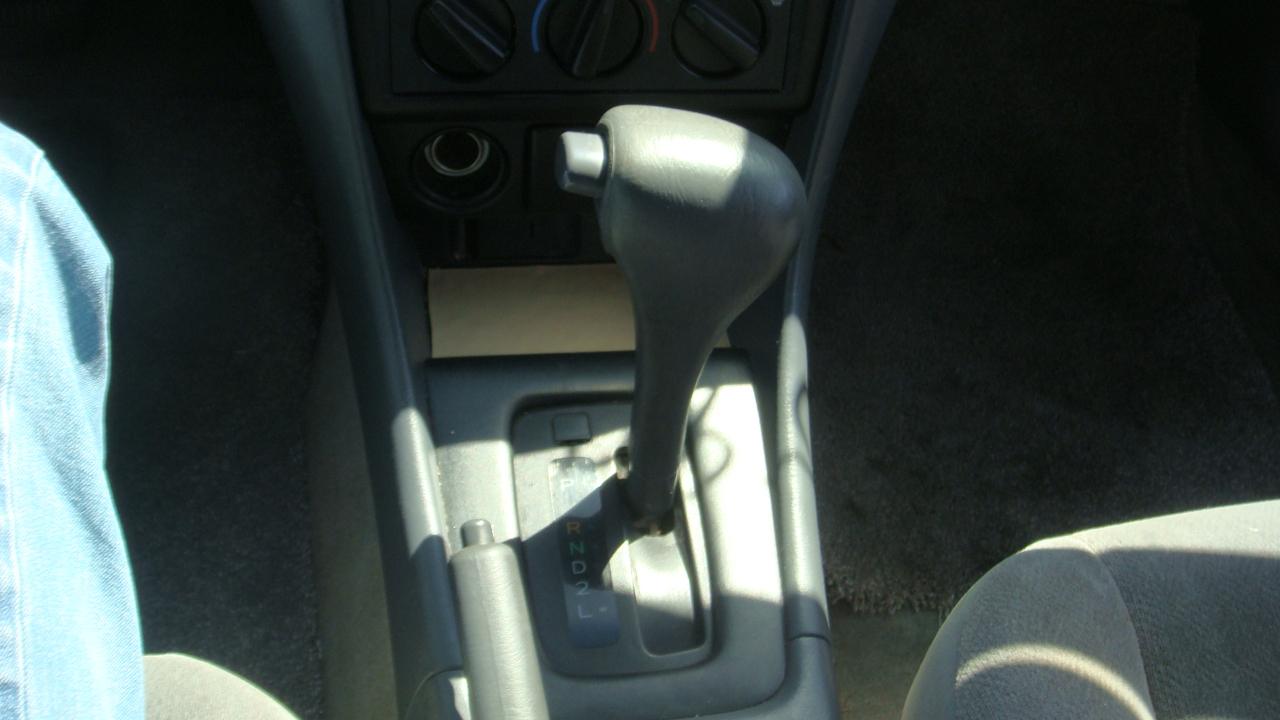 Toyota Camry CE 2000