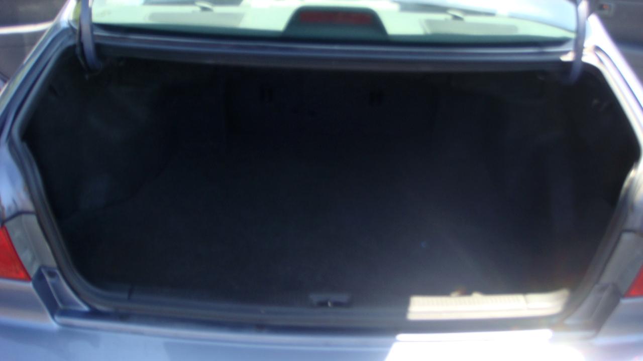 Toyota Camry CE 2000