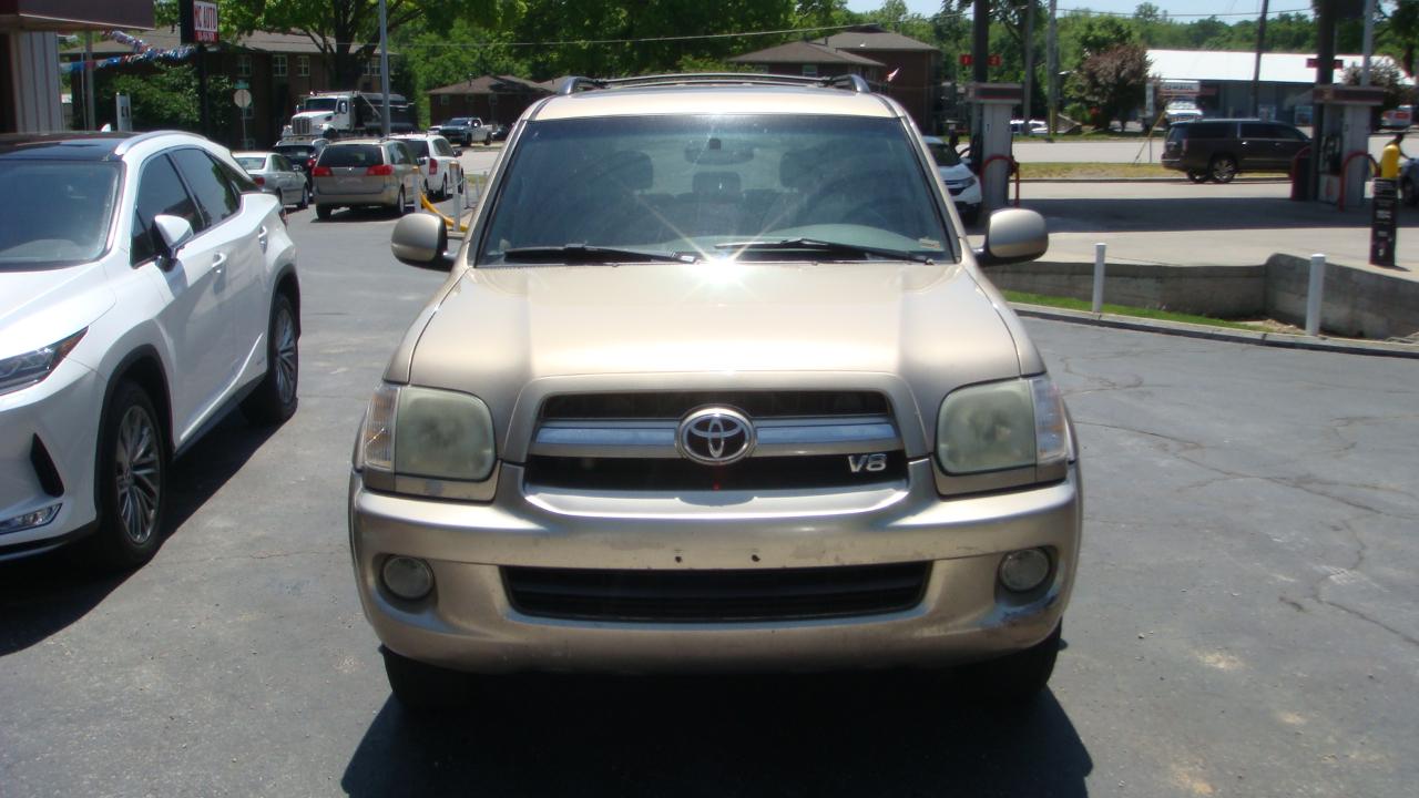 Toyota Sequoia SR5 4WD 2006