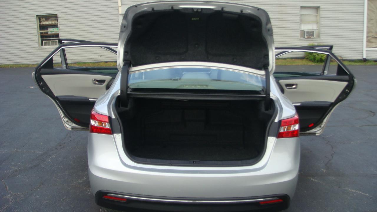 Toyota Avalon Hybrid XLE Premium 2013