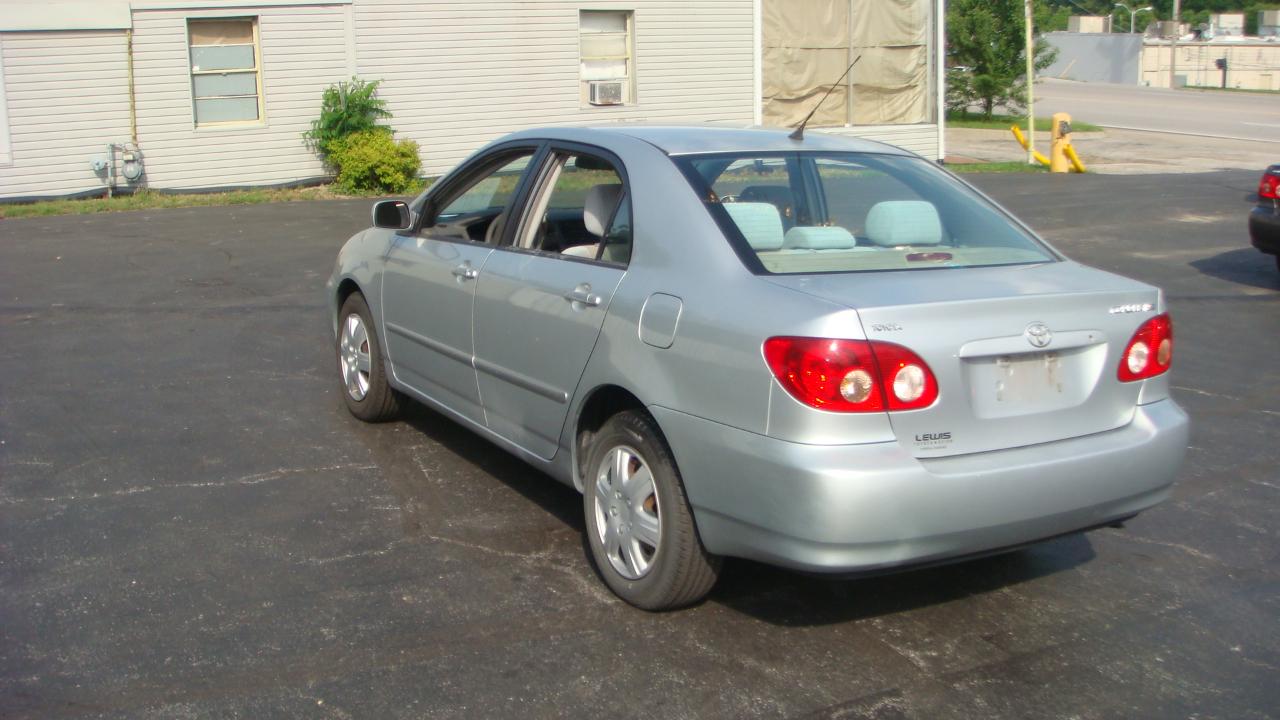 Toyota Corolla LE 4D Sedan 2008