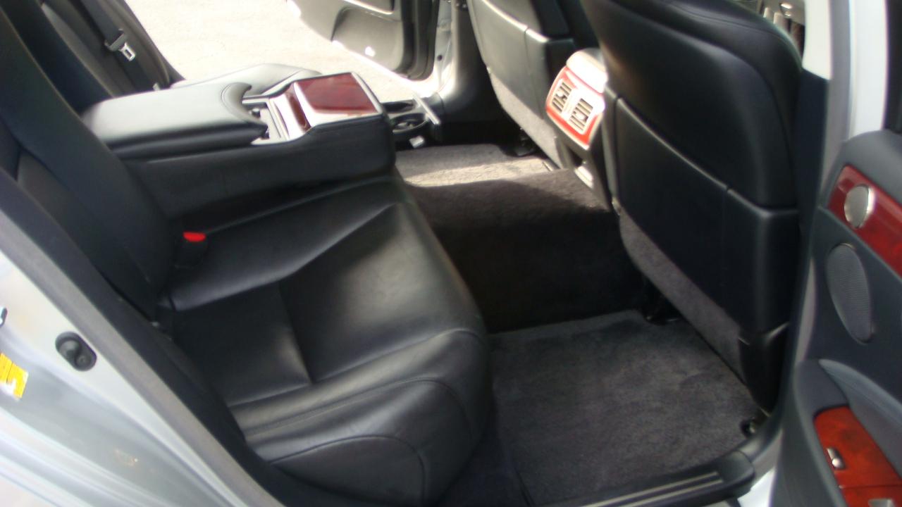 Lexus LS 460 L Luxury Sedan AWD 2011