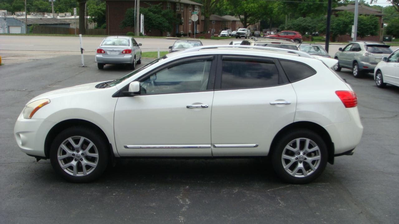 Nissan Rogue S AWD 2011