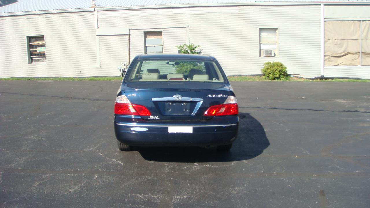 Toyota Avalon XLS 2003