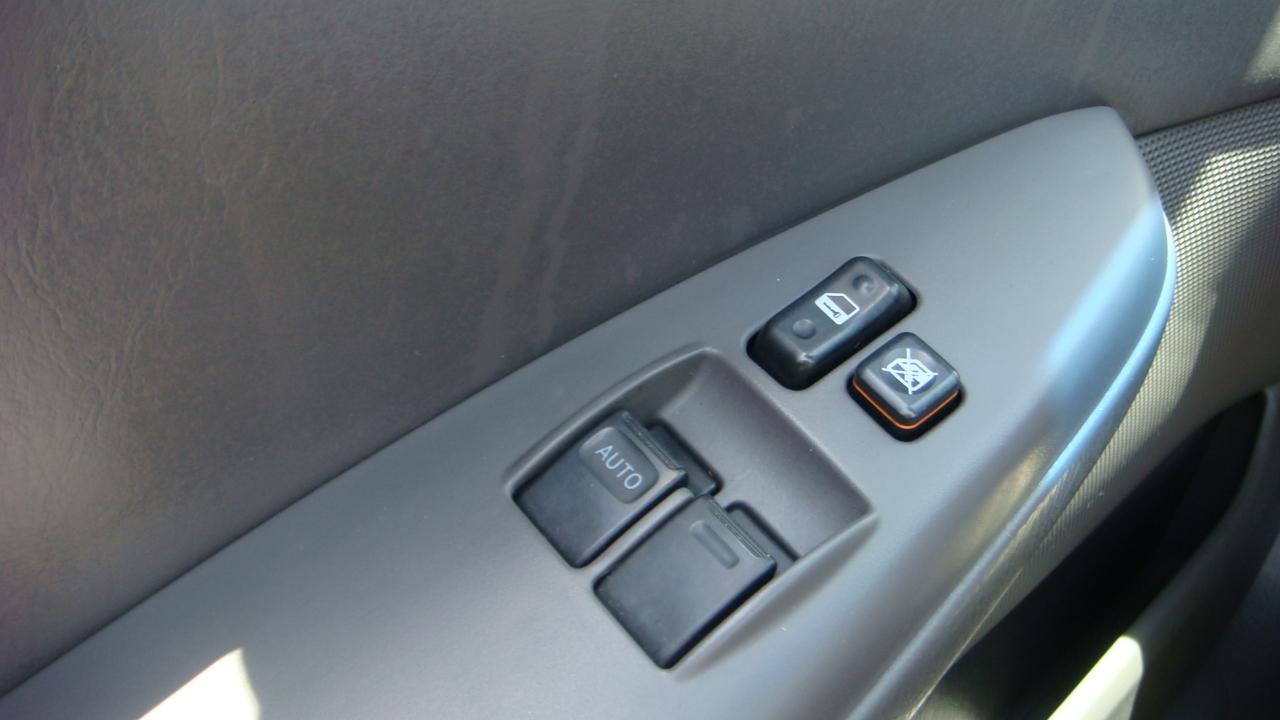 Toyota Camry Solara SE Convertible 2004