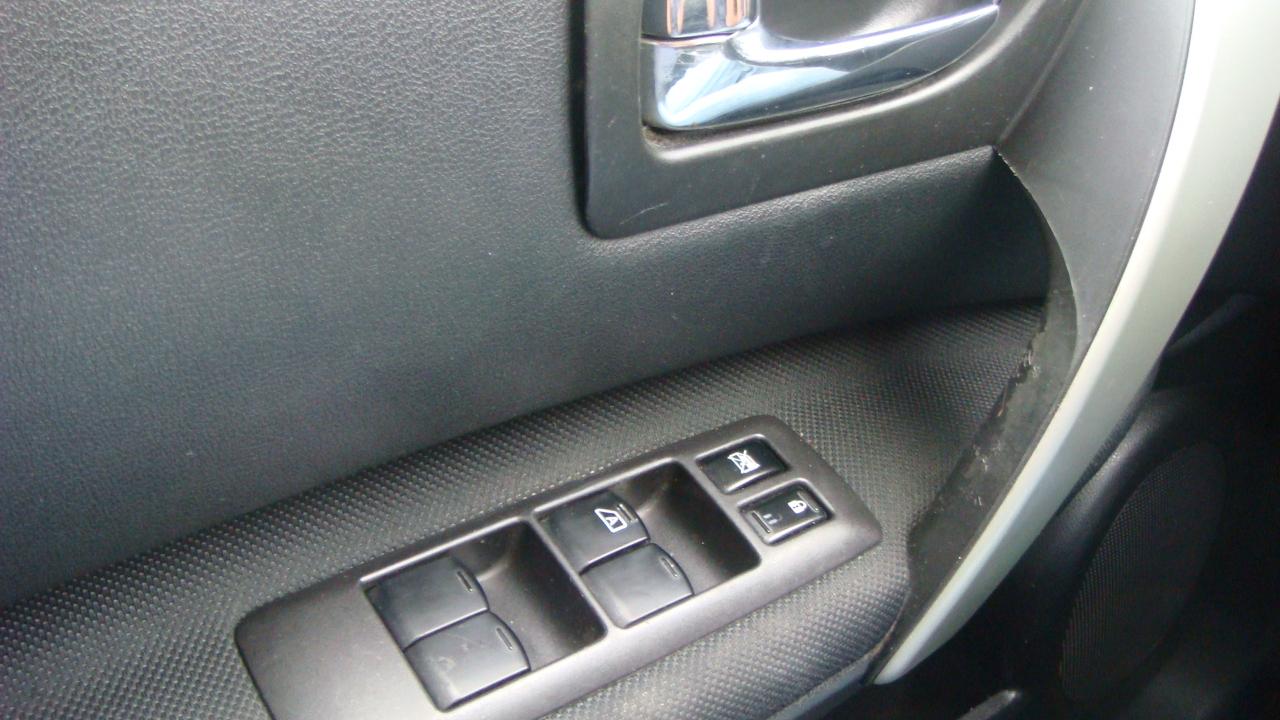 Nissan Rogue Select  2015
