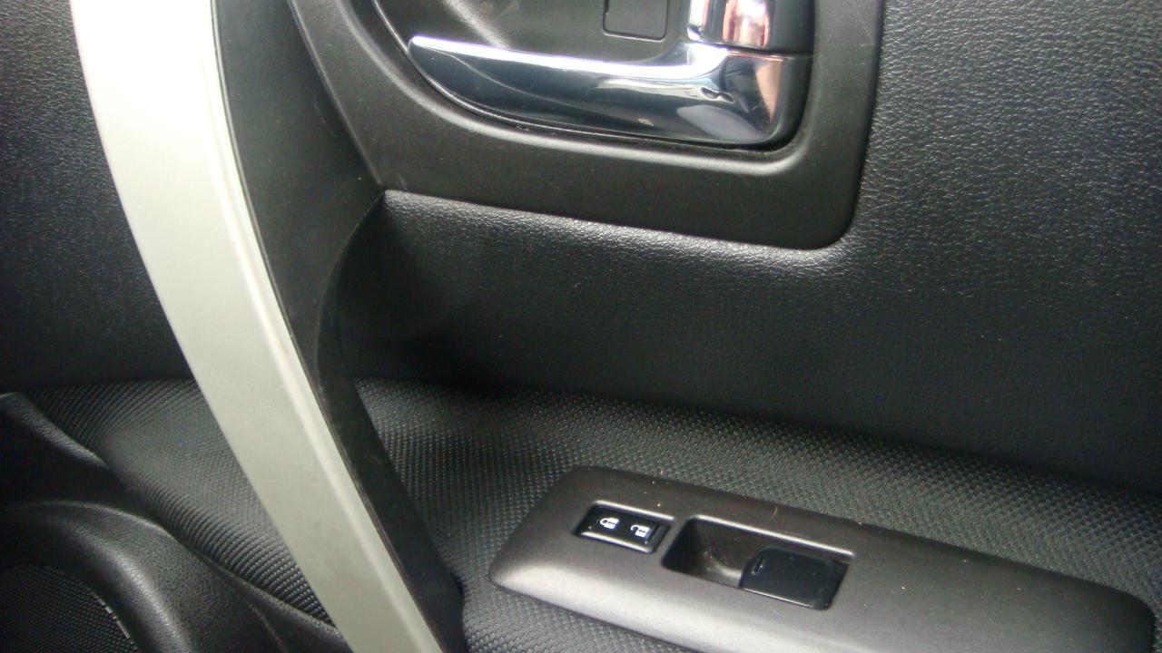 Nissan Rogue Select  2015