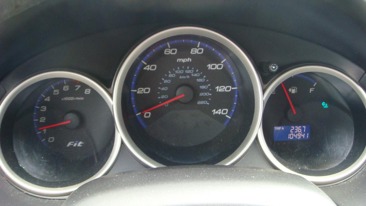 Honda Fit Sport 5-Speed MT 2007