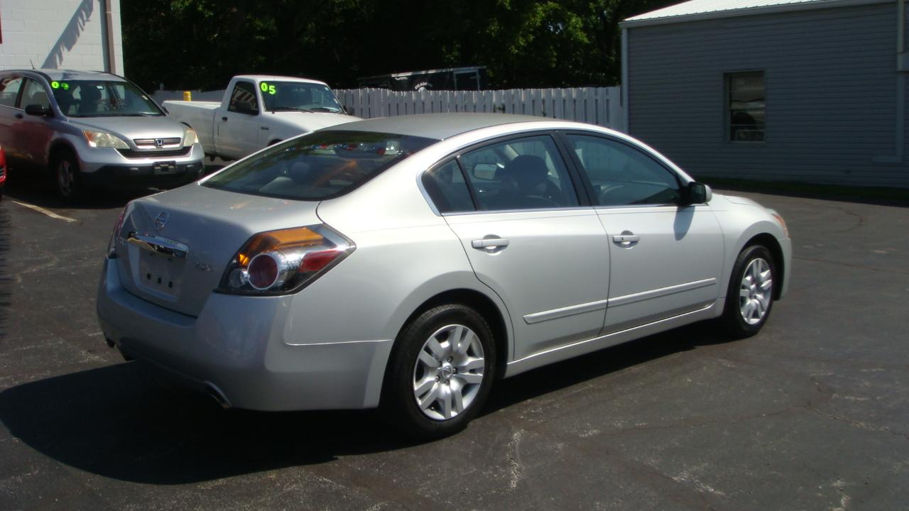 Nissan Altima 2.5 S 2012