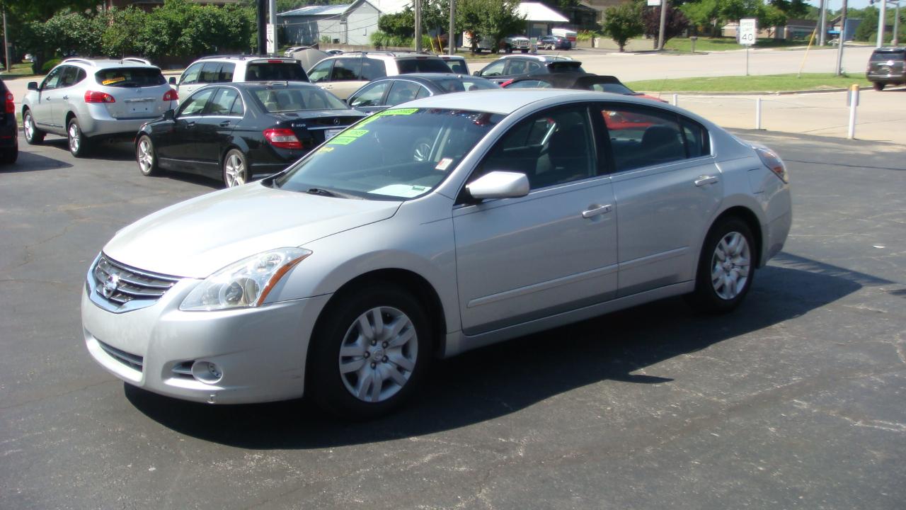 Nissan Altima 2.5 S 2012