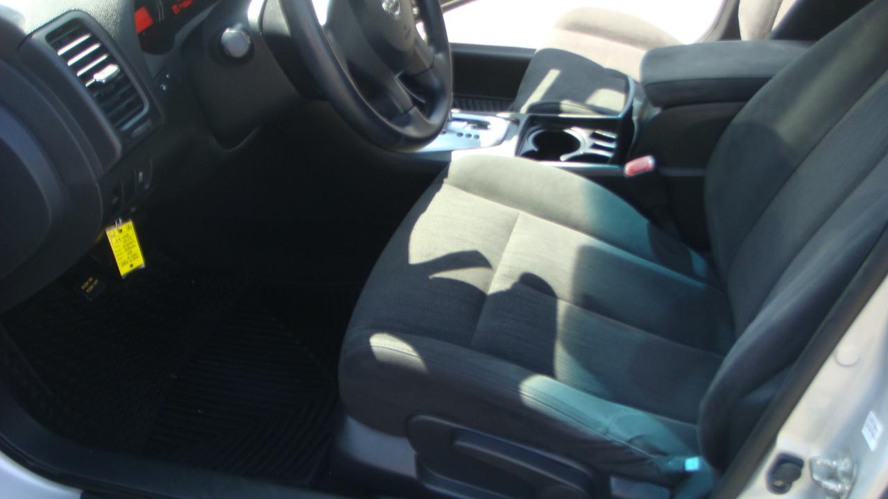 Nissan Altima 2.5 S 2012