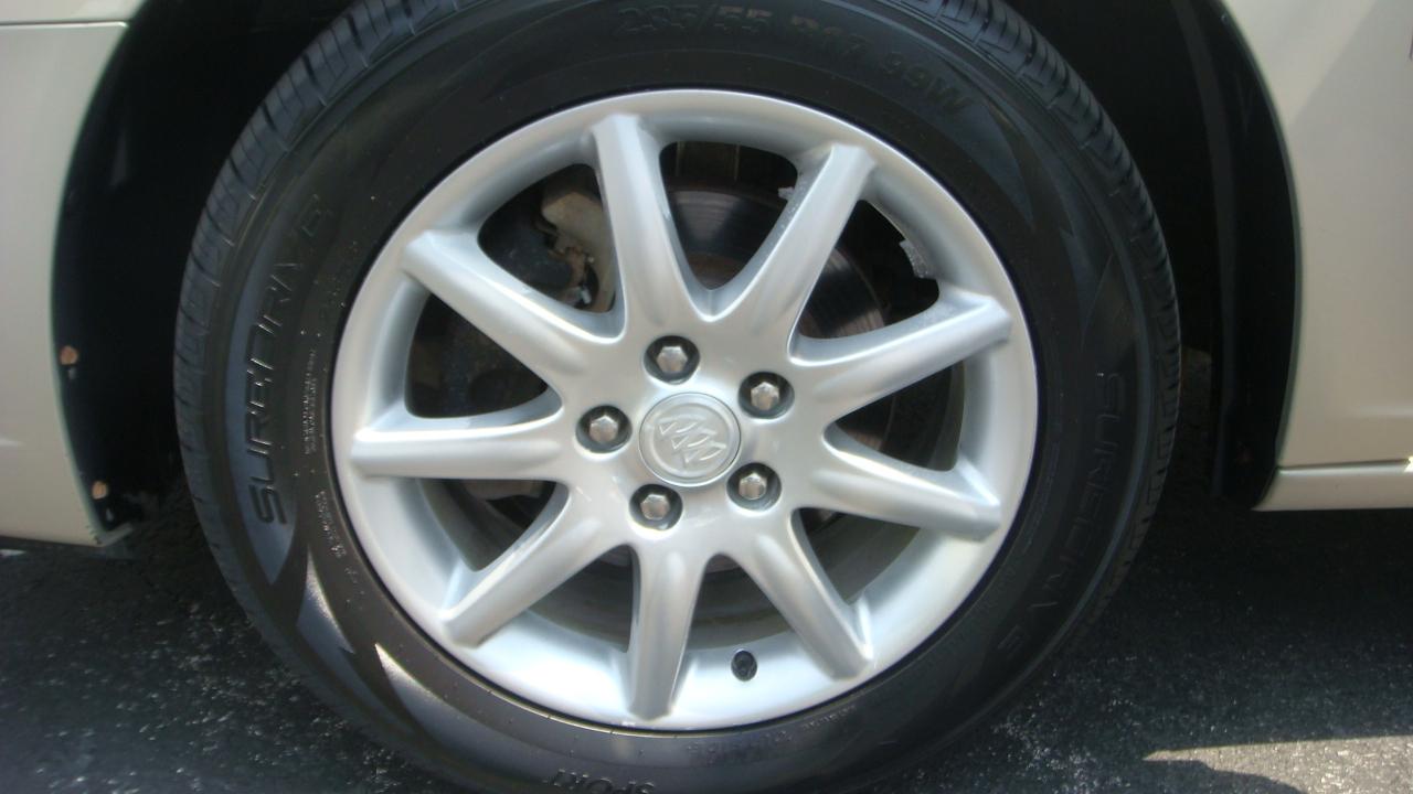 2008 Buick Lucerne CXL - Photo 23