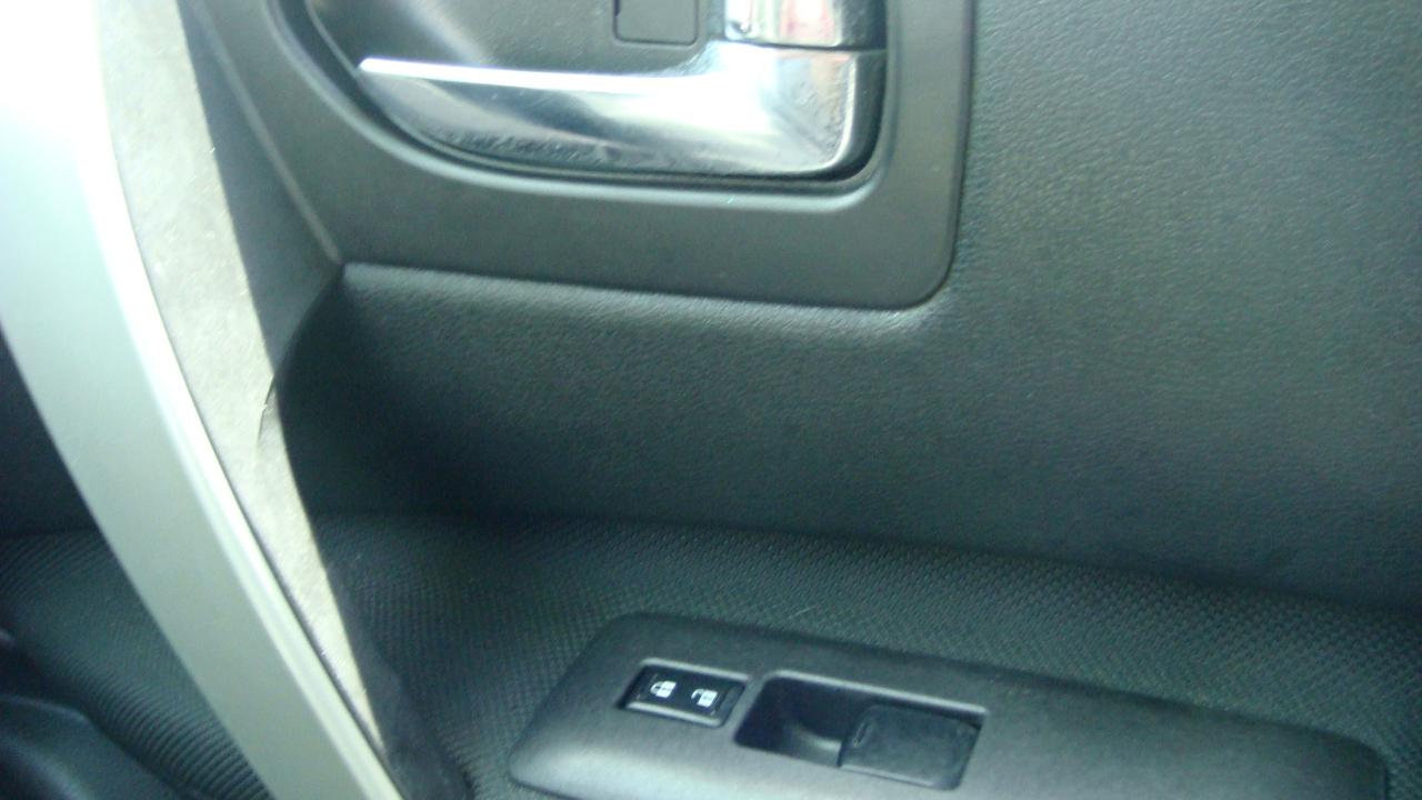 Nissan Rogue S AWD 2013