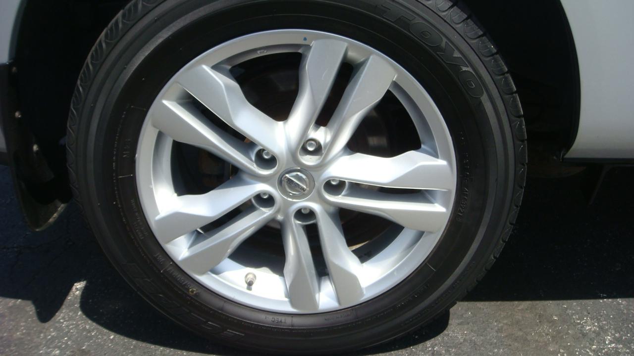 Nissan Rogue S AWD 2013