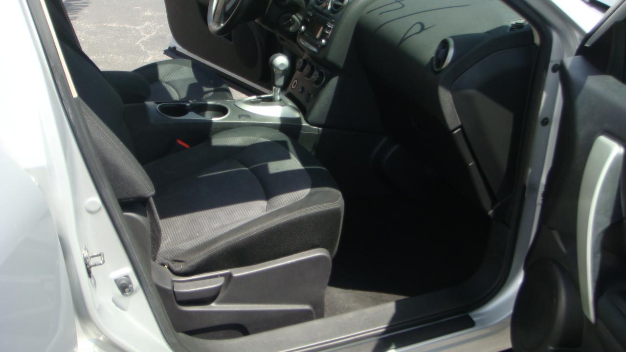 Nissan Rogue S AWD 2013