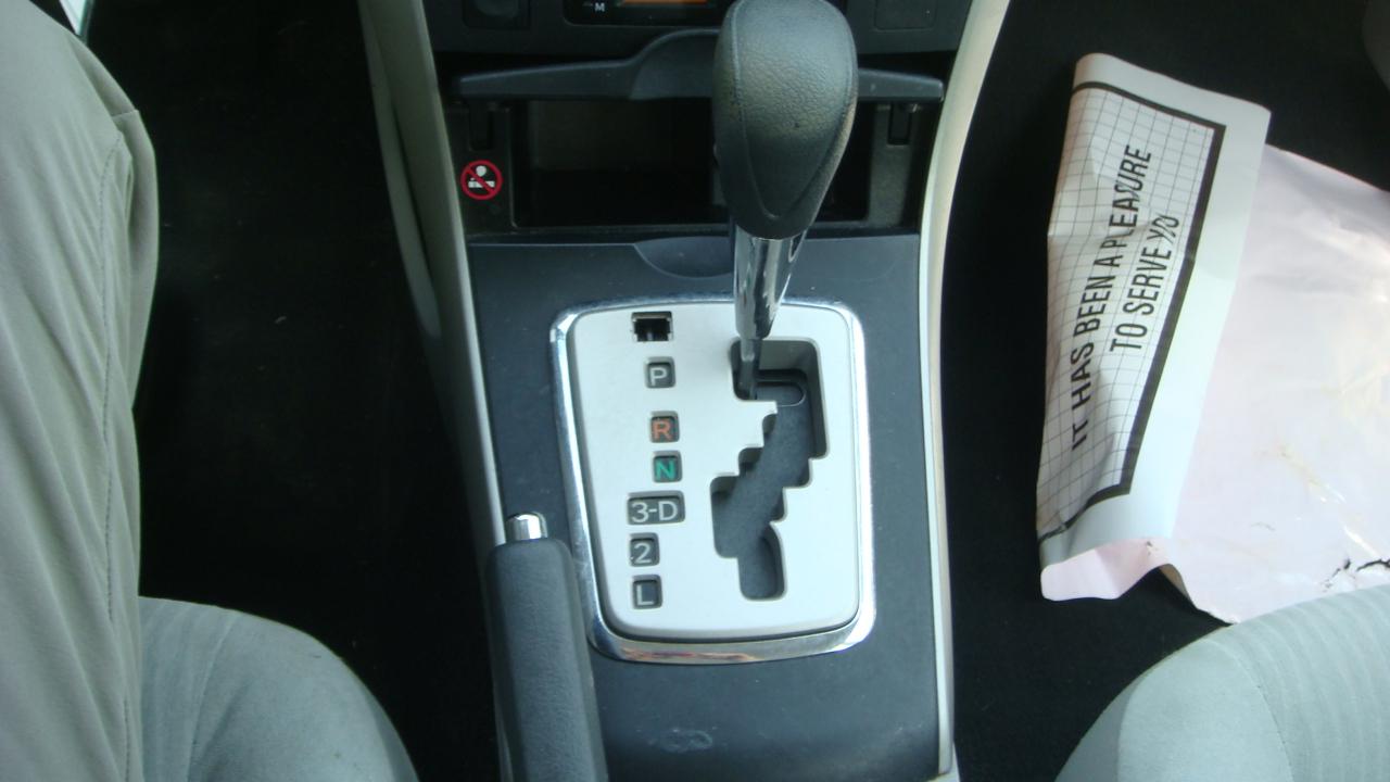 Toyota Corolla LE 4D Sedan 2010