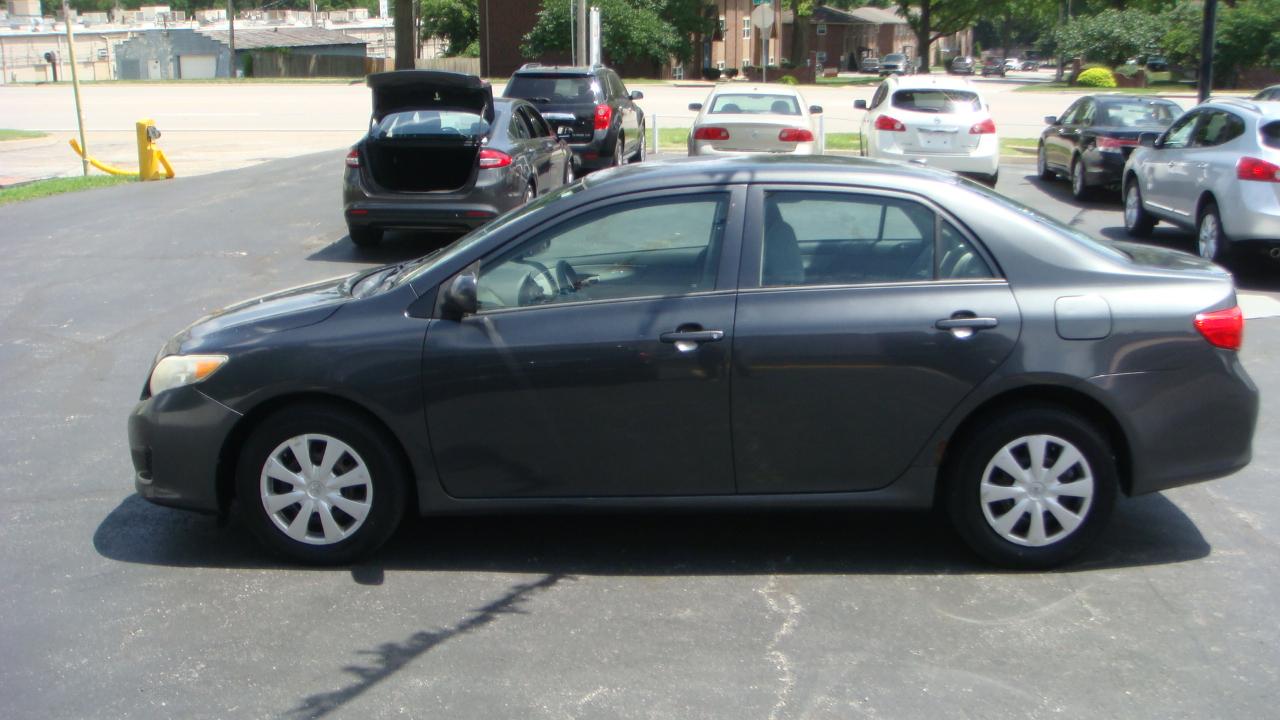 Toyota Corolla LE 4D Sedan 2010