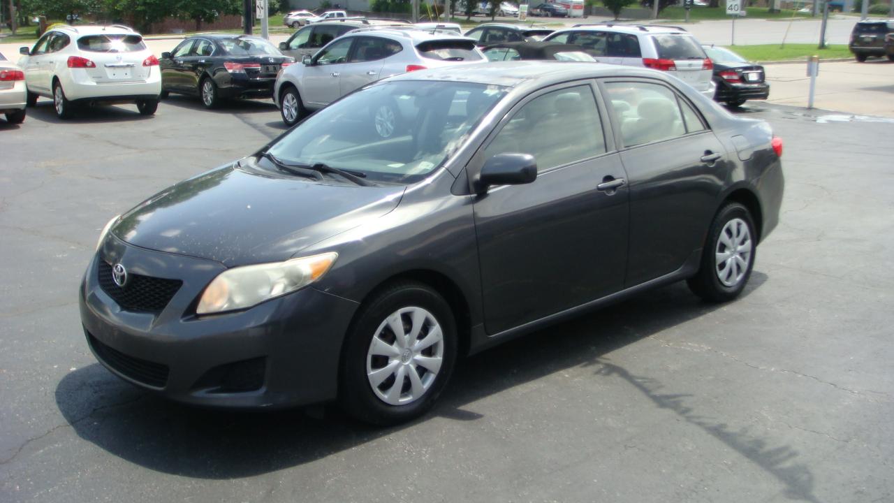 Toyota Corolla LE 4D Sedan 2010