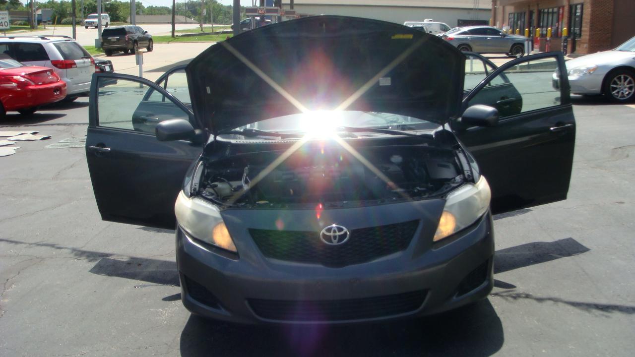 Toyota Corolla LE 4D Sedan 2010