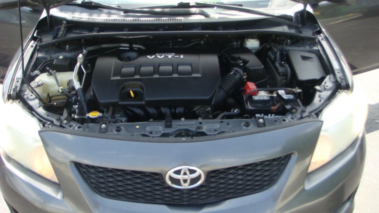 Toyota Corolla LE 4D Sedan 2010